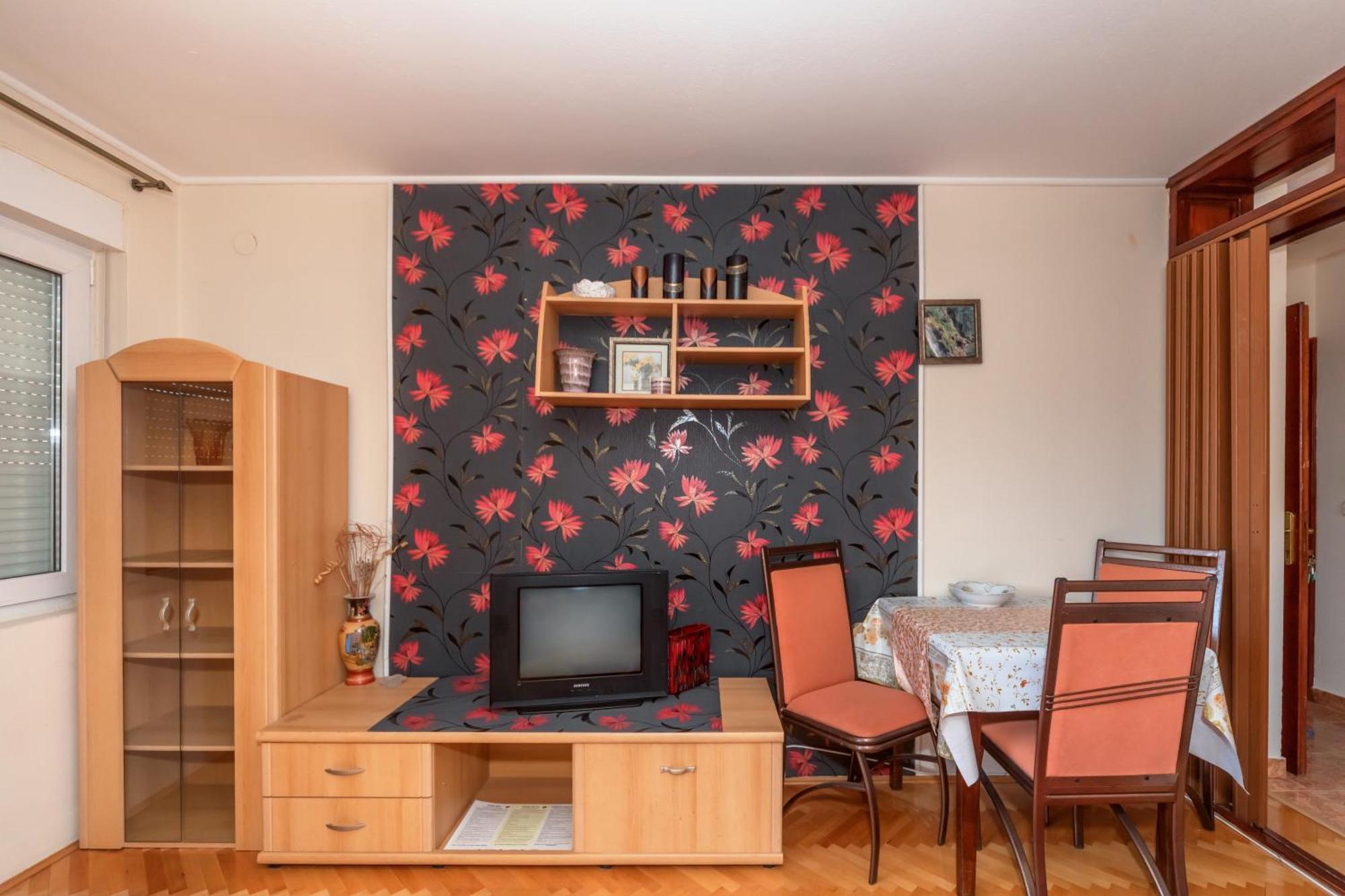Apartments Pod Lozom With Seaview Petrovac Ruang foto