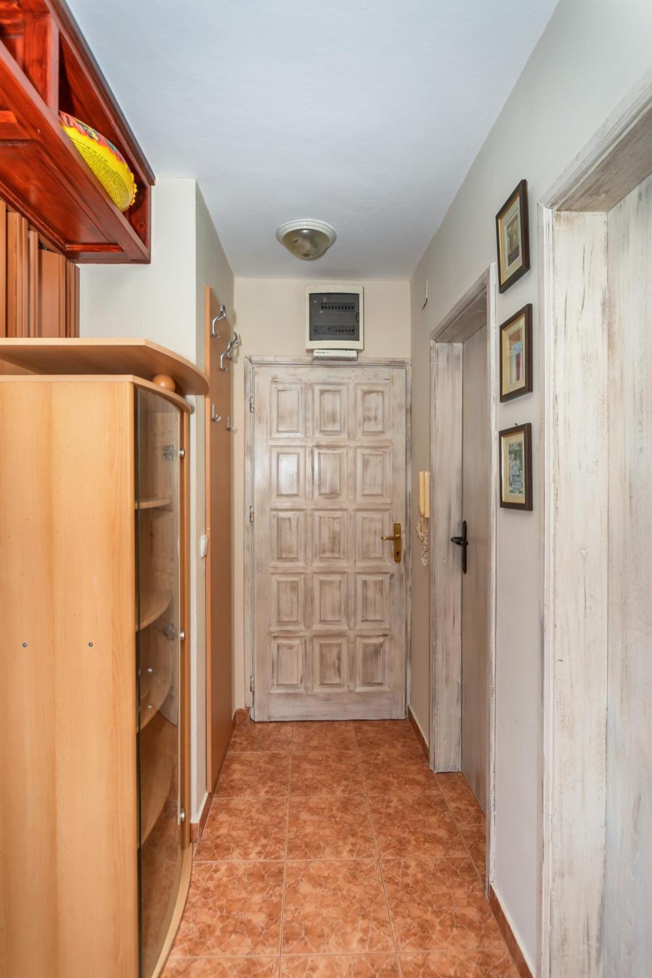 Apartments Pod Lozom With Seaview Petrovac Ruang foto